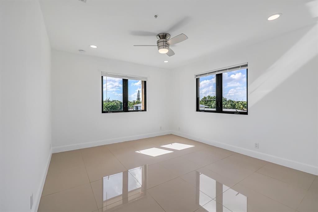 Oakland Park Condo: 456 Northwest 41st Street
