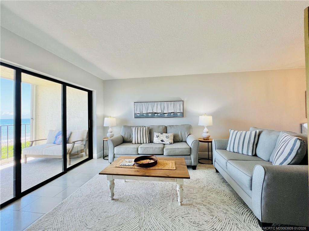 Jensen Beach Condo: 9400 South Ocean Drive