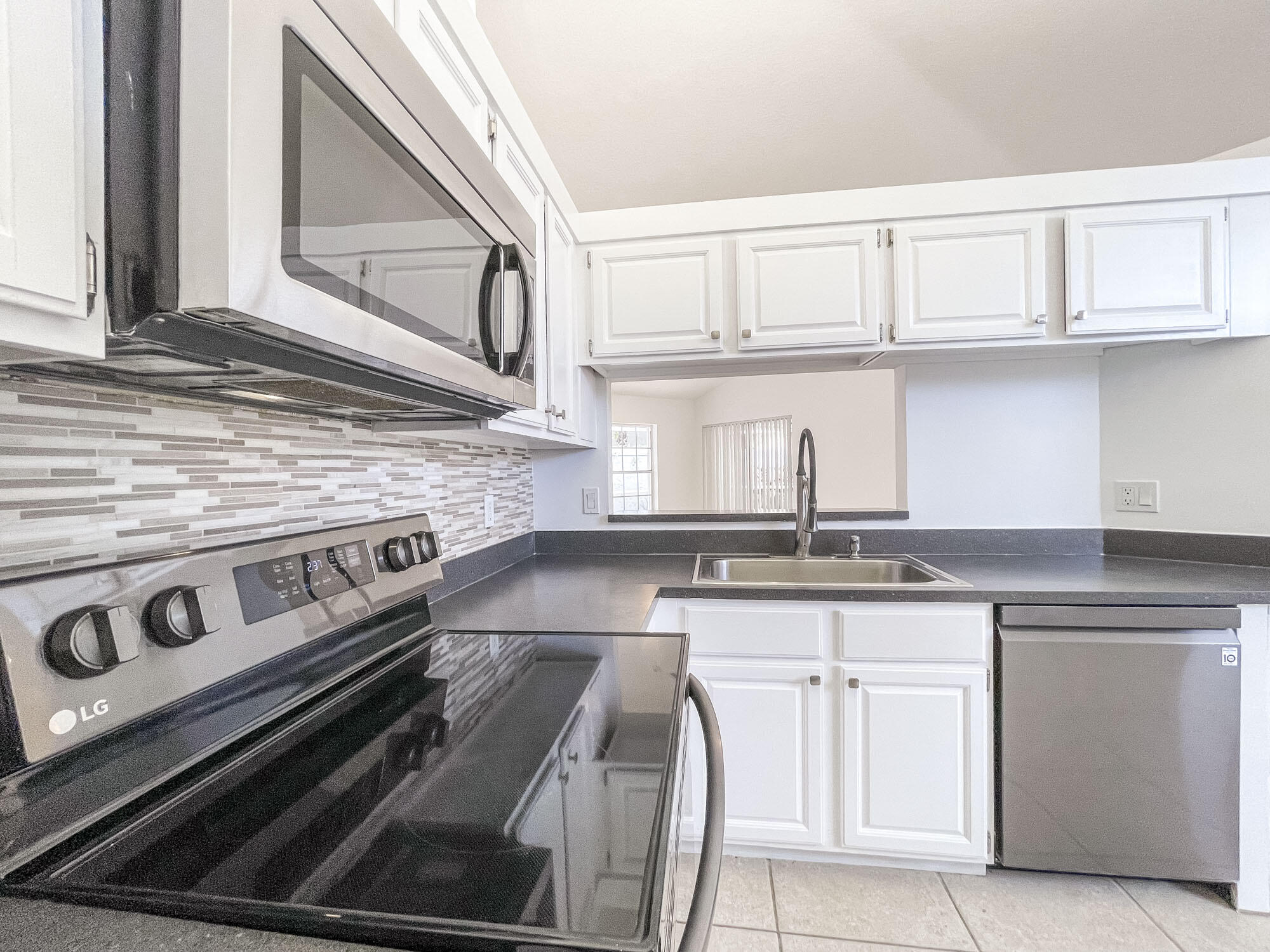 Jupiter Condo: 252 Moccasin Trail West