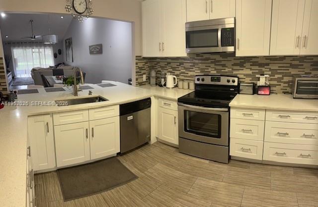 Sunrise Condo: 330 Lakeside Court