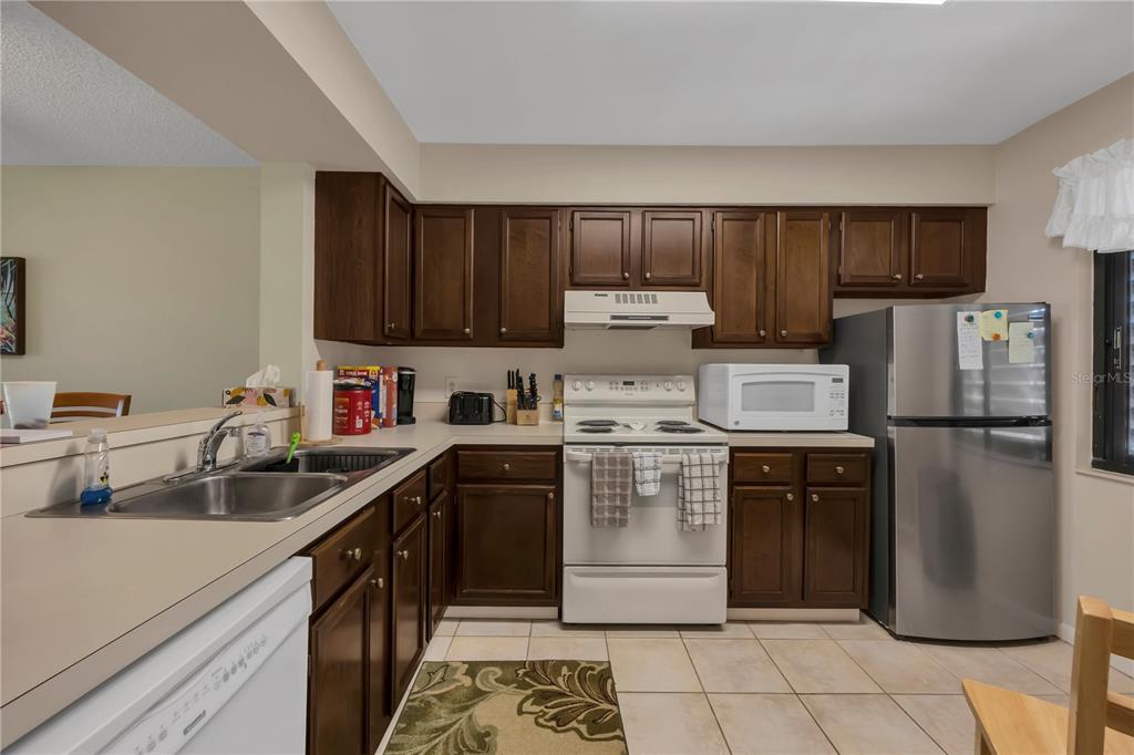Sarasota Condo: 5205 Lake Village Drive