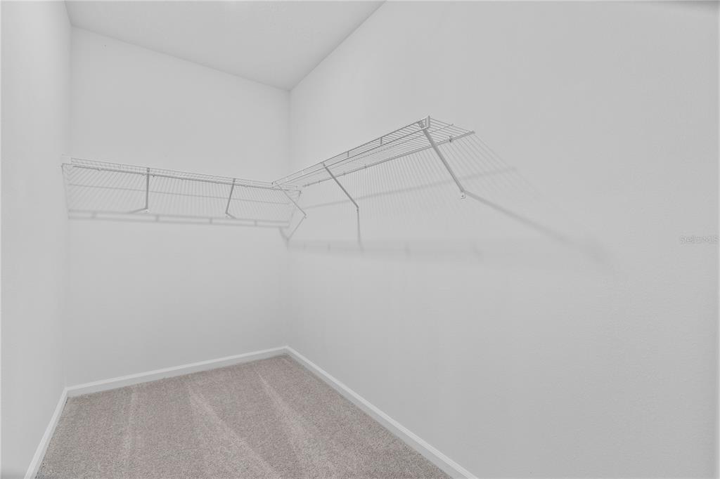 Dundee Condo: 624 Poppy Lane