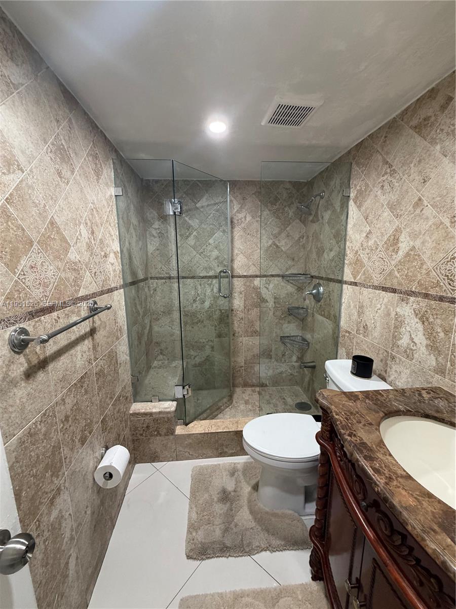 Sweetwater Condo: 10851 Southwest 2nd Street