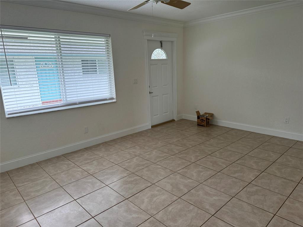 Dania Beach Condo: 223 Southeast 1st Street