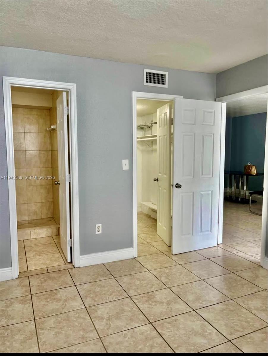 Hialeah Gardens Condo: 10090 Northwest 80th Court
