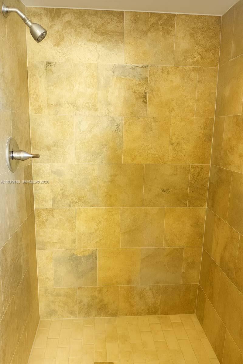 West Palm Beach Condo: 1630 Embassy Drive