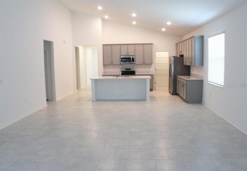 Edgewater Condo: 5198 Hophorn Drive