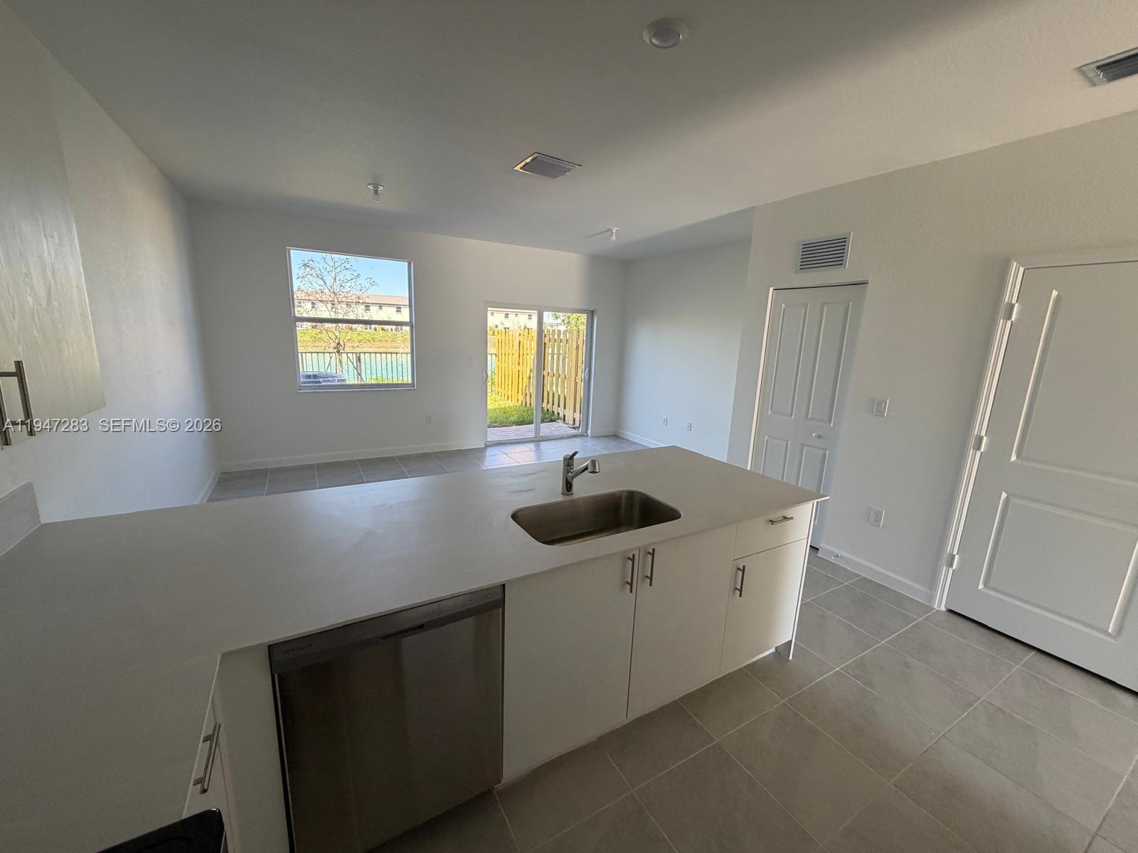 Homestead Condo: 2732 Southeast 26th Avenue