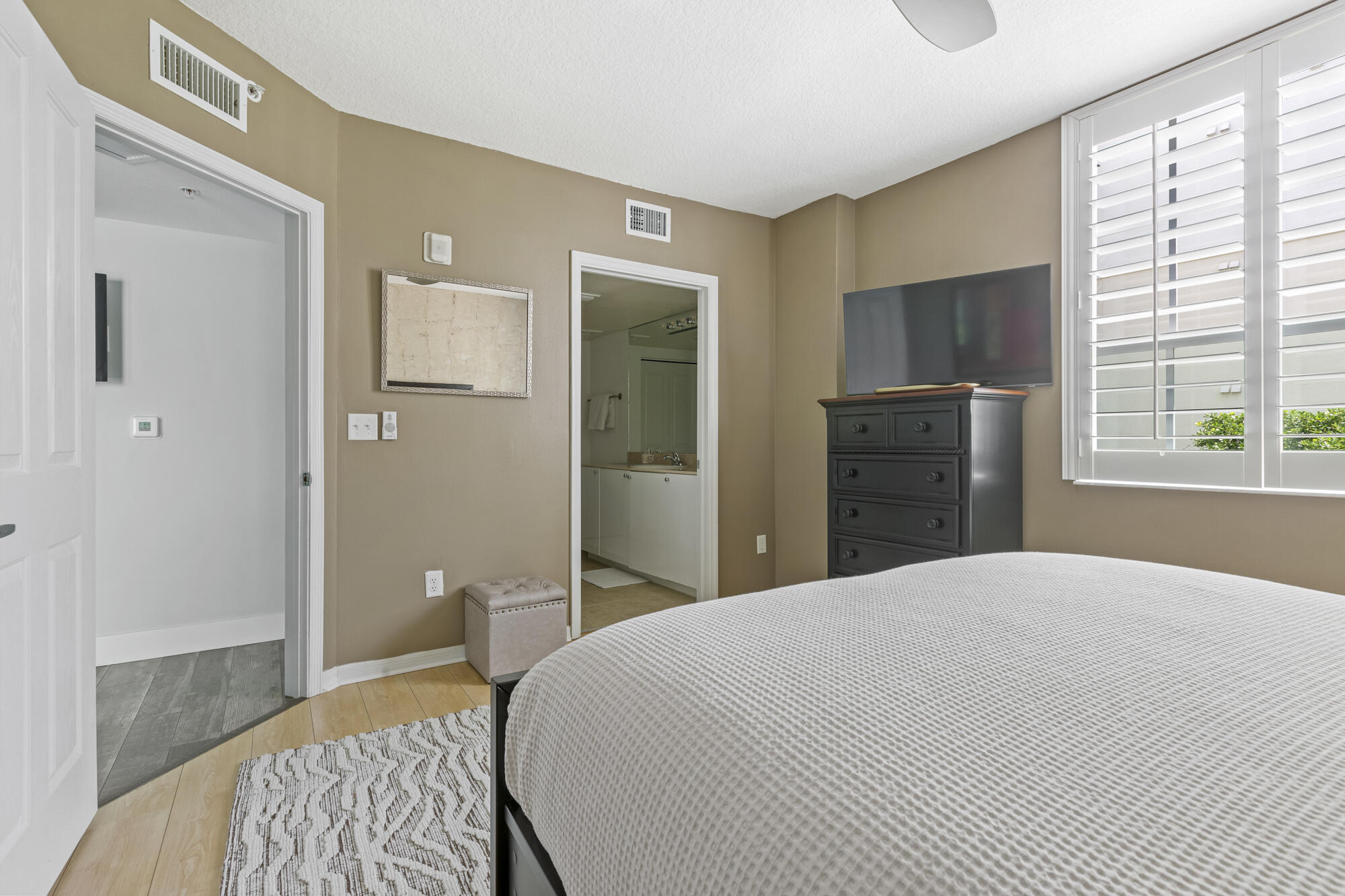 West Palm Beach Condo: 600 South Dixie Highway