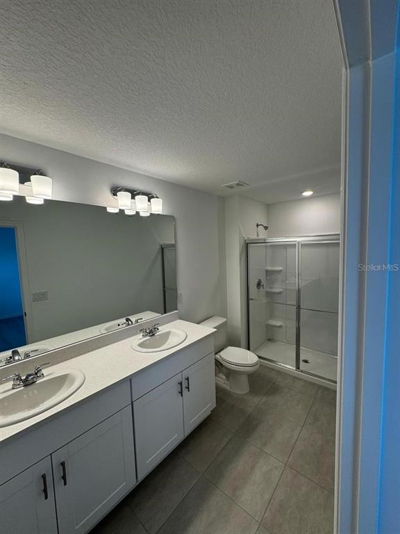 Davenport Condo: 2480 Penguin Boulevard