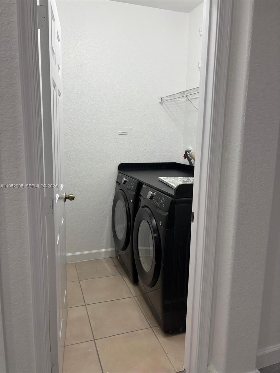 Homestead Condo: 2532 Southeast 15th Court