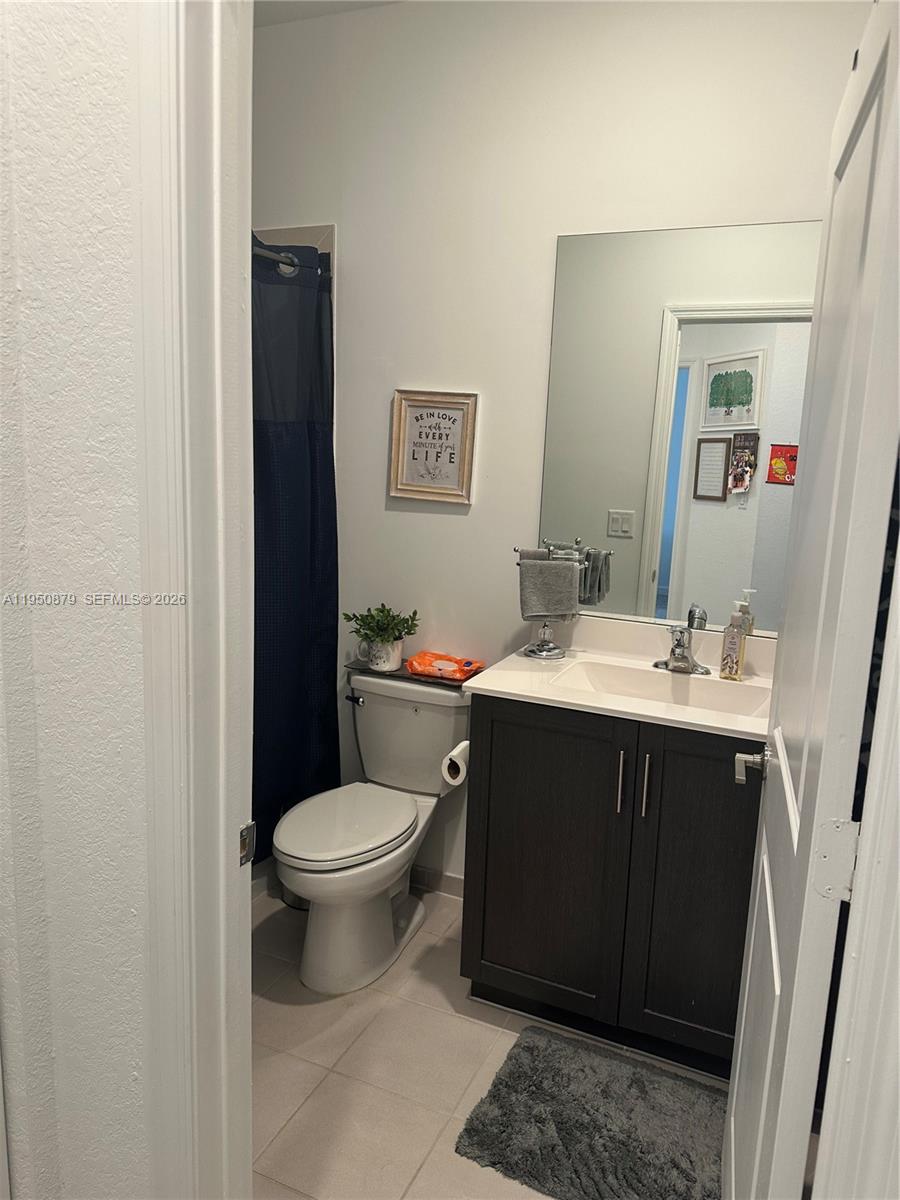 Homestead Condo: 2615 Southeast 12th Street