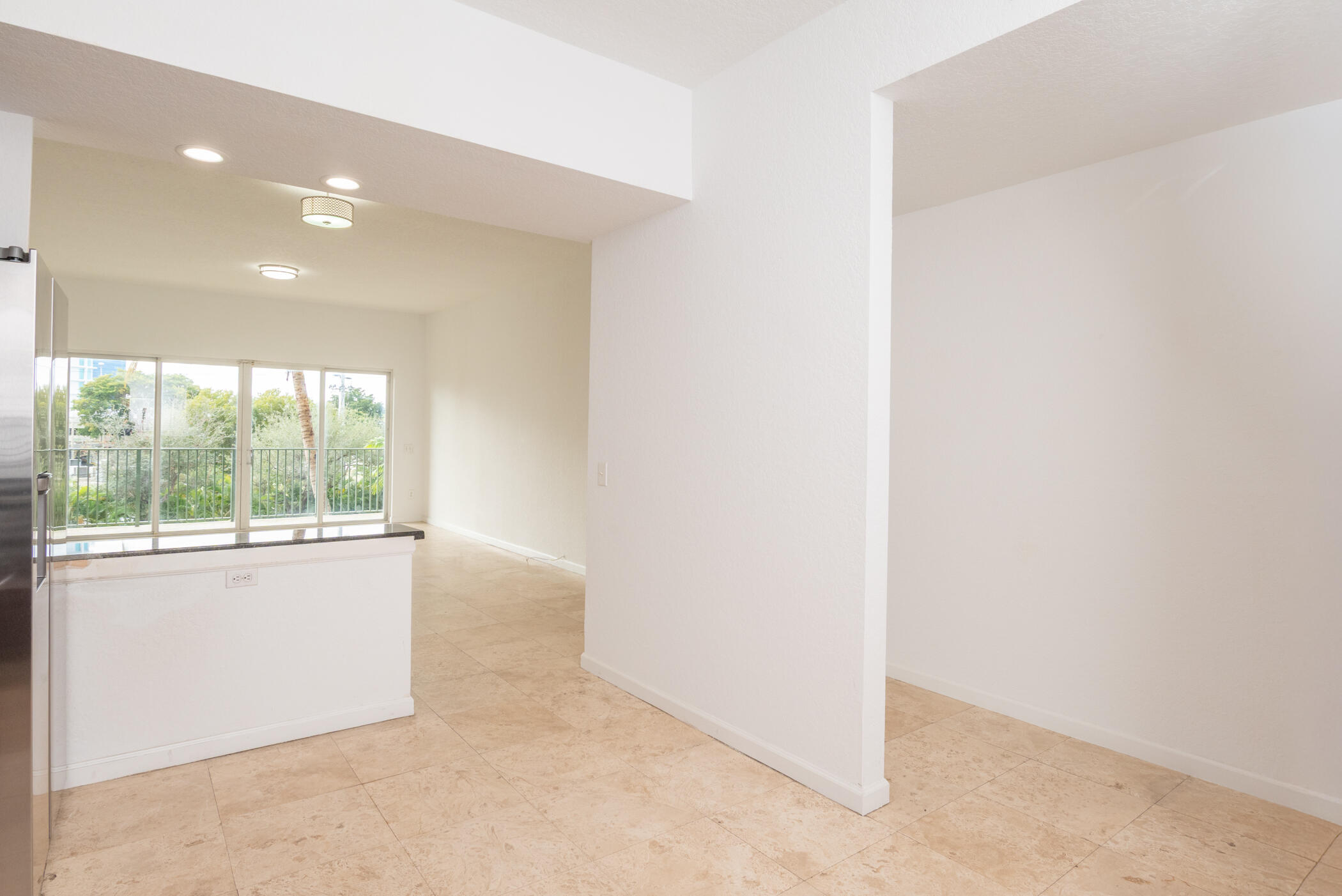 West Palm Beach Condo: 1650 Presidential Way