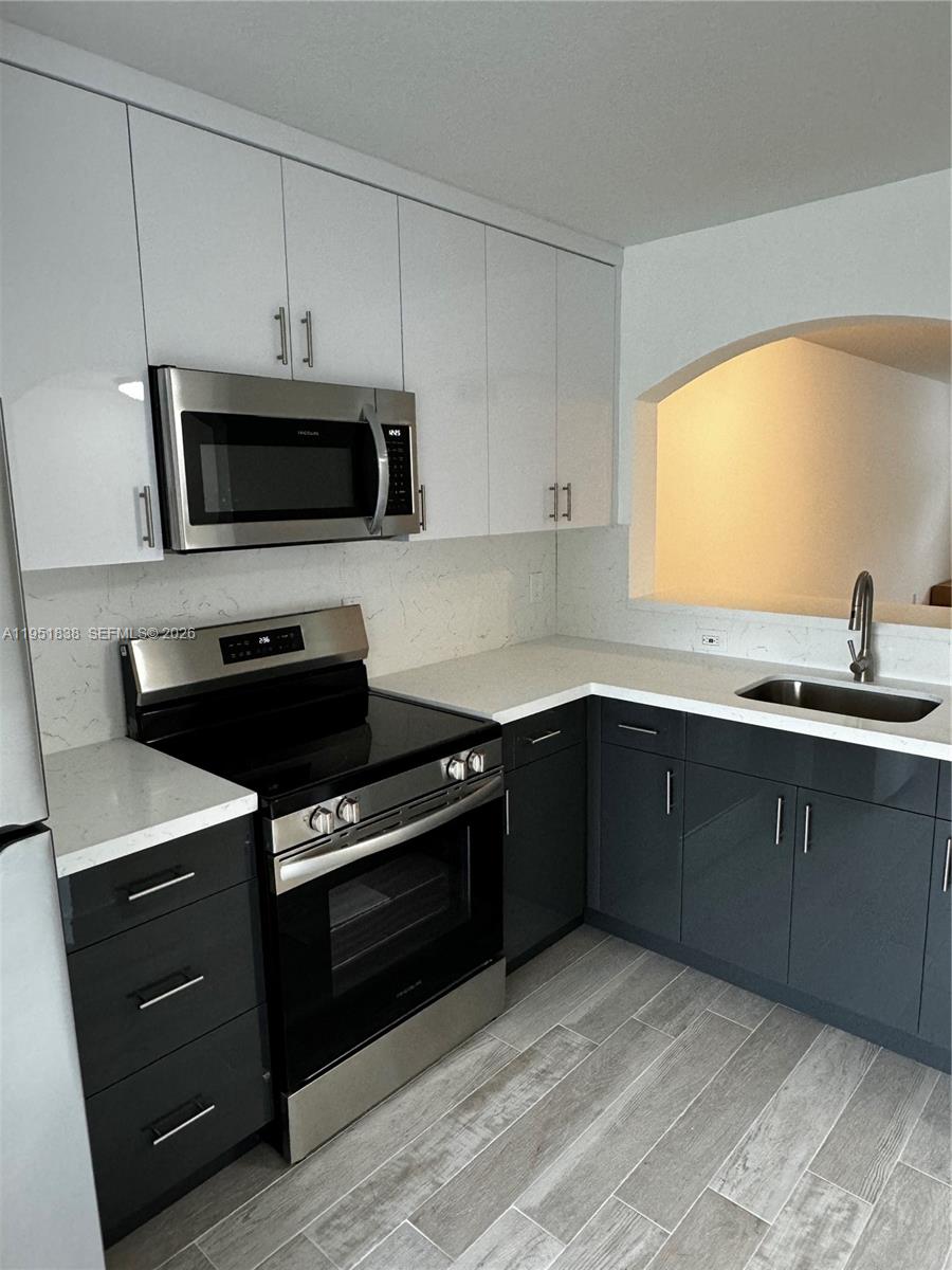 Homestead Condo: 2650 Southeast 12th Place