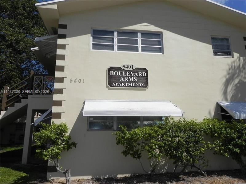 Hollywood Condo: 5401 Hollywood Boulevard