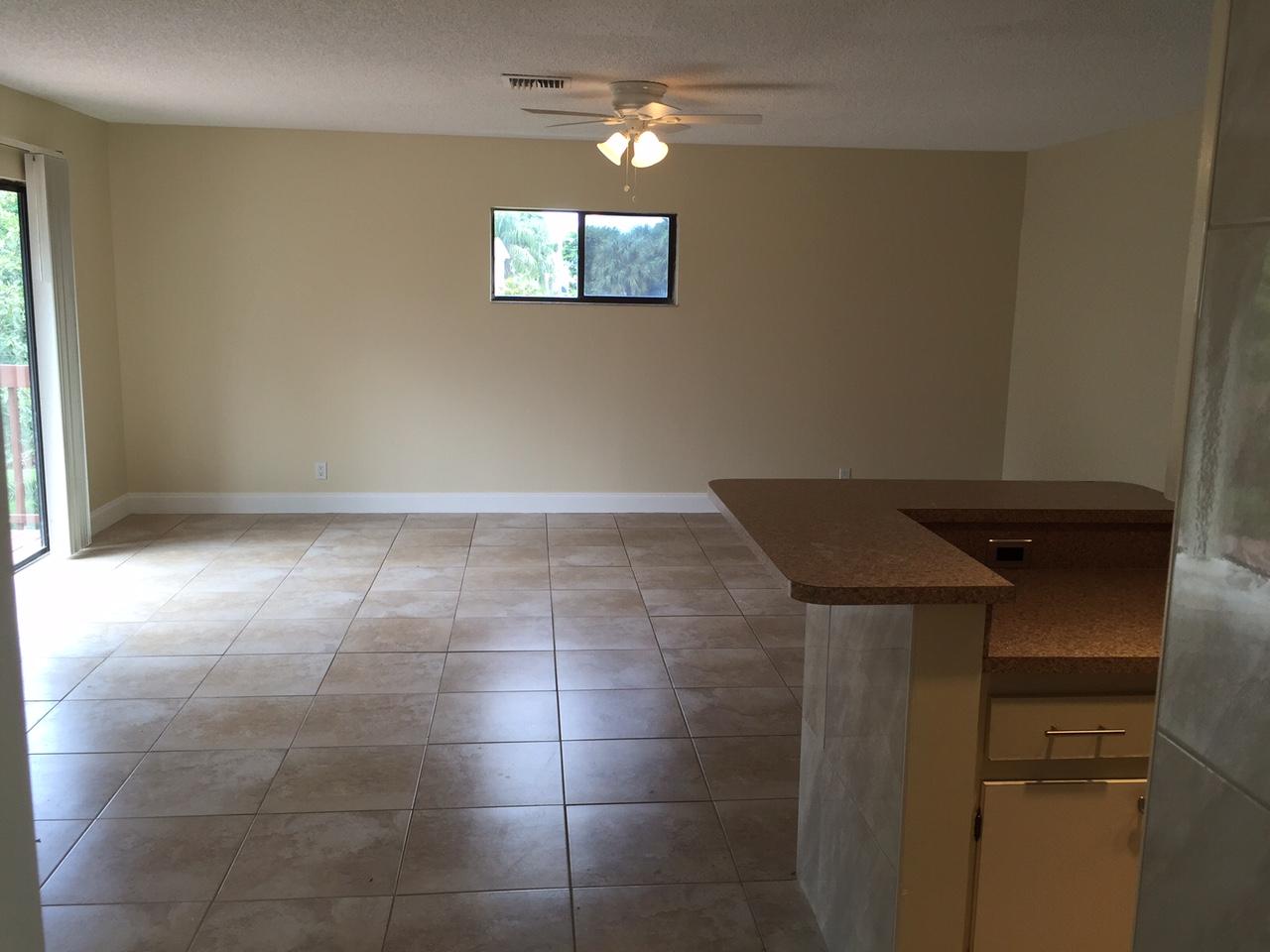 Boynton Beach Condo: 3 Crossings Circle
