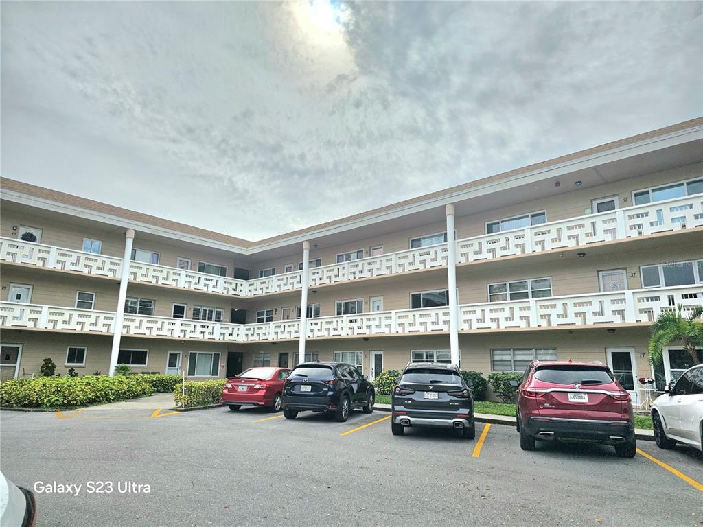 Clearwater Condo: 2435 Sumatran Way