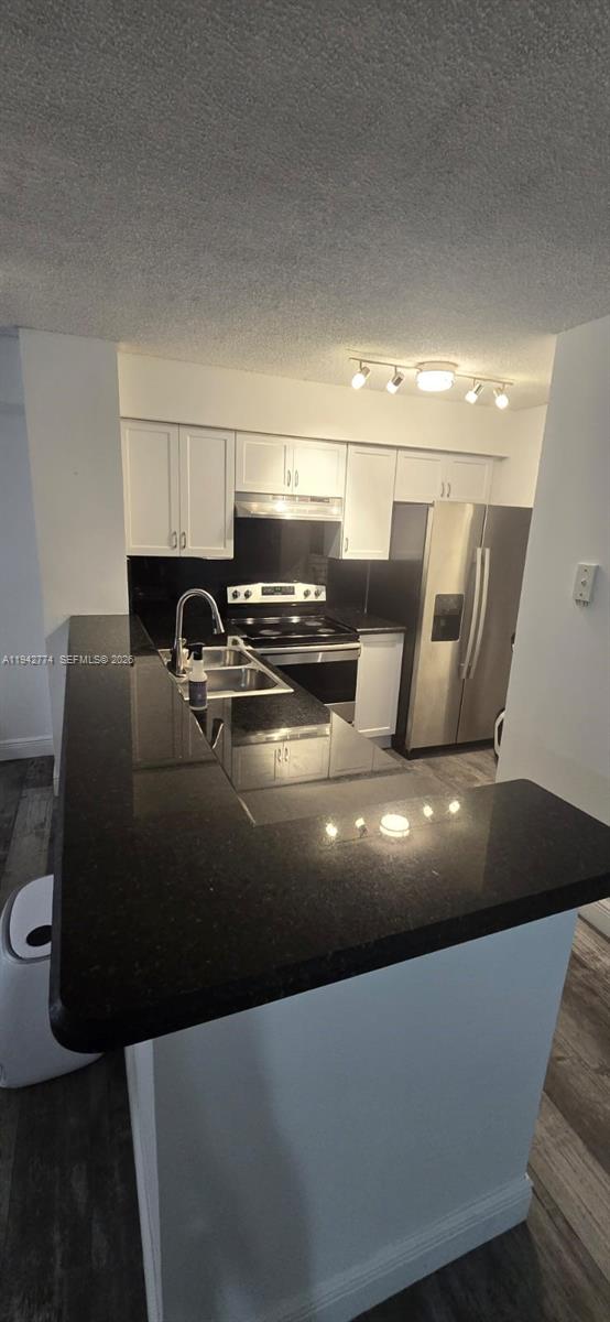 Hollywood Condo: 530 South Park Road