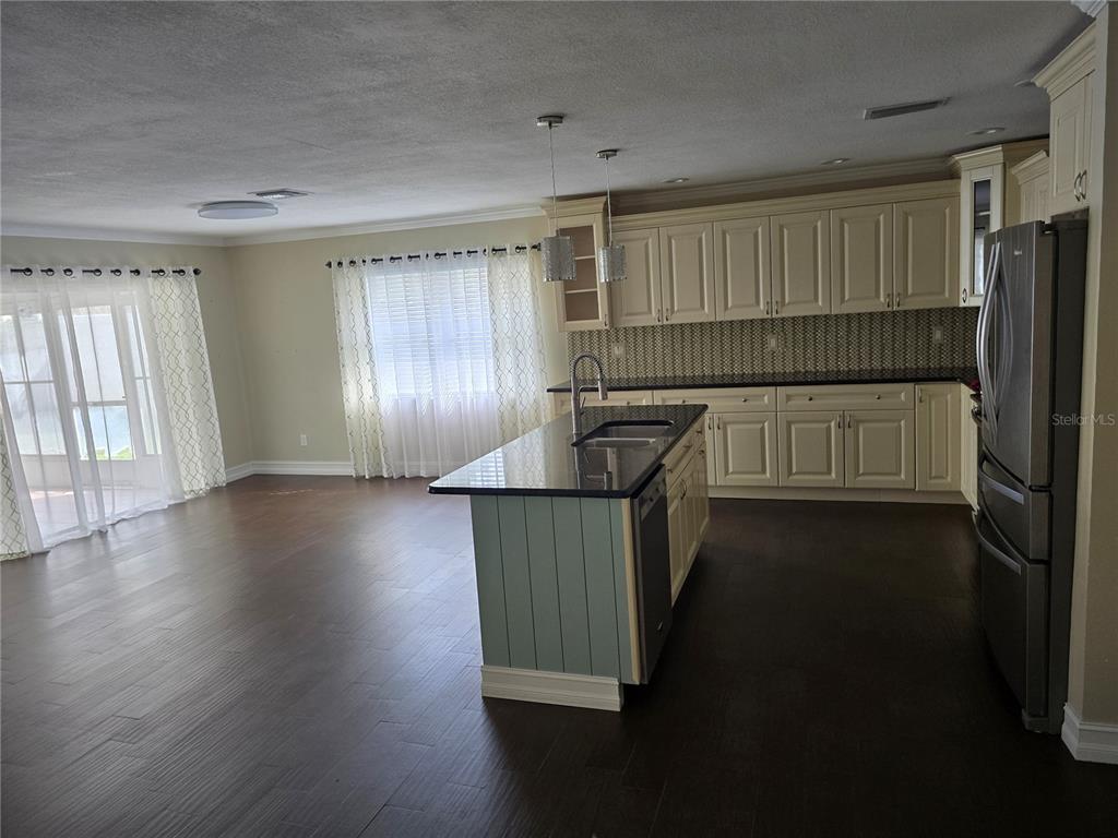 Clearwater Condo: 2342 Willow Tree Trail