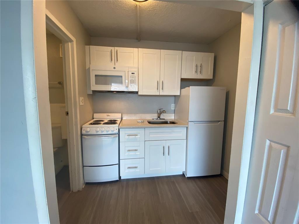 Lakeland Condo: 515 Bon Air Street