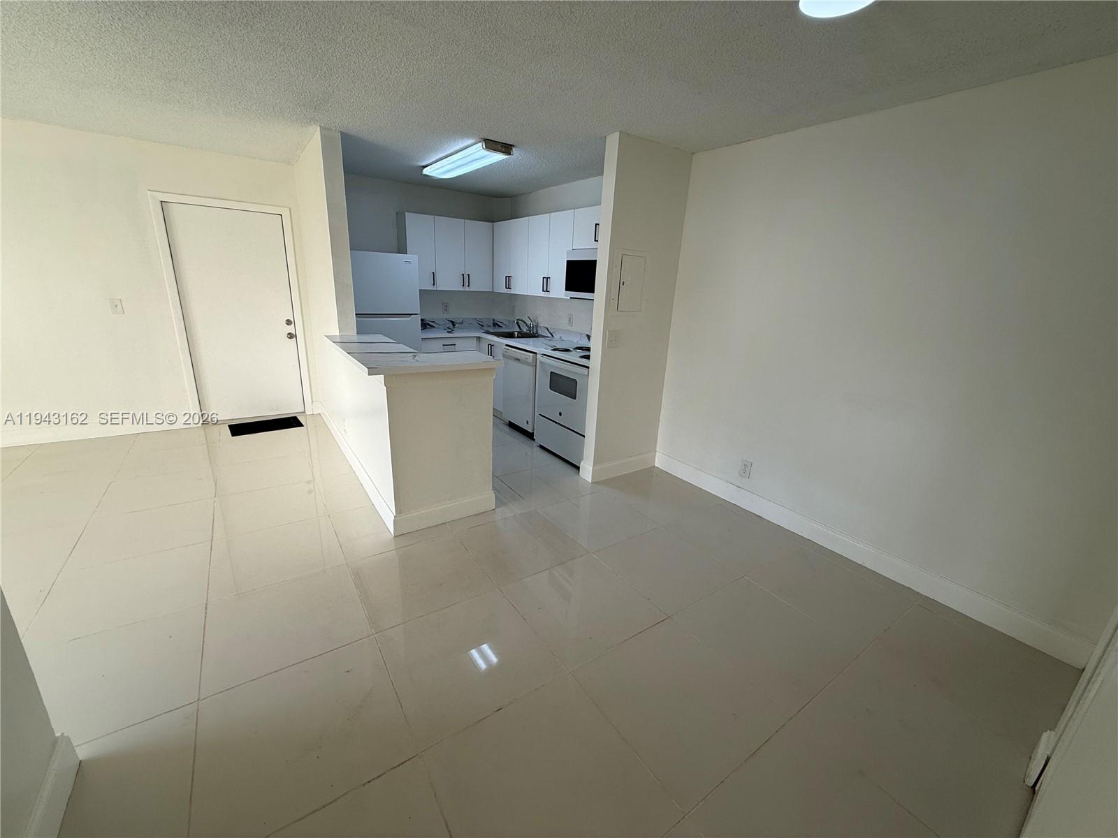 Plantation Condo: 10773 Cleary Boulevard