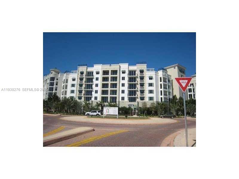 Plantation Condo: Midtown Plantation