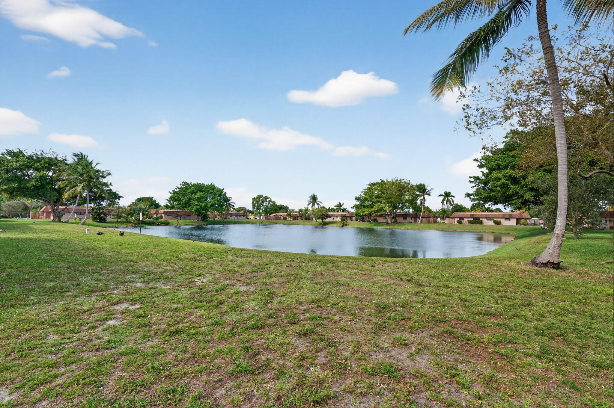 Sunrise Condo: 9409 Northwest 49th Place