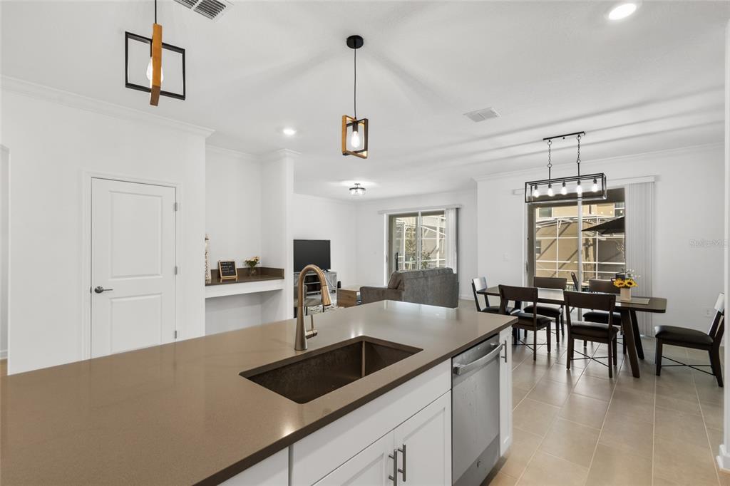 Davenport Condo: 8931 Takeaway Way