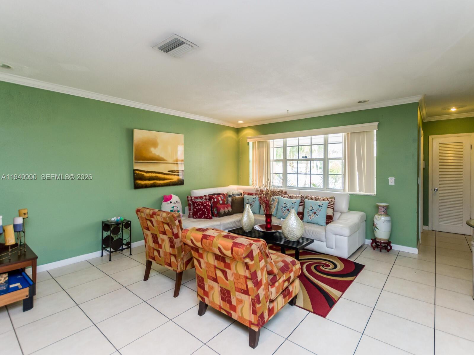 Hollywood Condo: 5524 Garfield Street