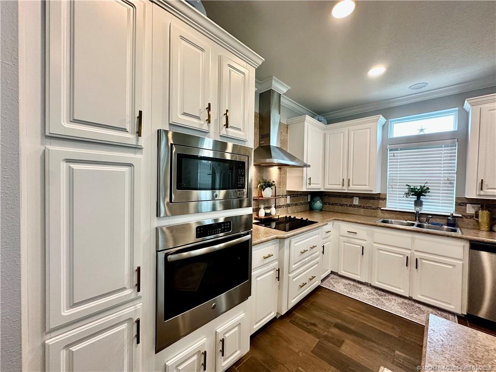 Jensen Beach Condo: 91 Northeast Ocean Breeze Drive