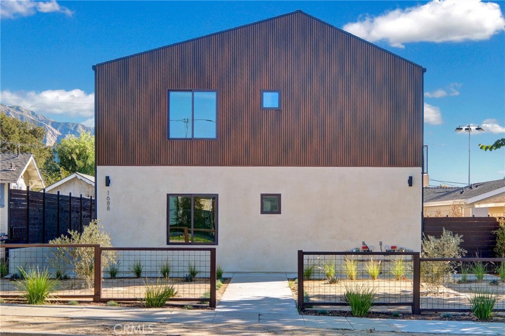 Pasadena Condo: 1690 North Sierra Bonita Avenue