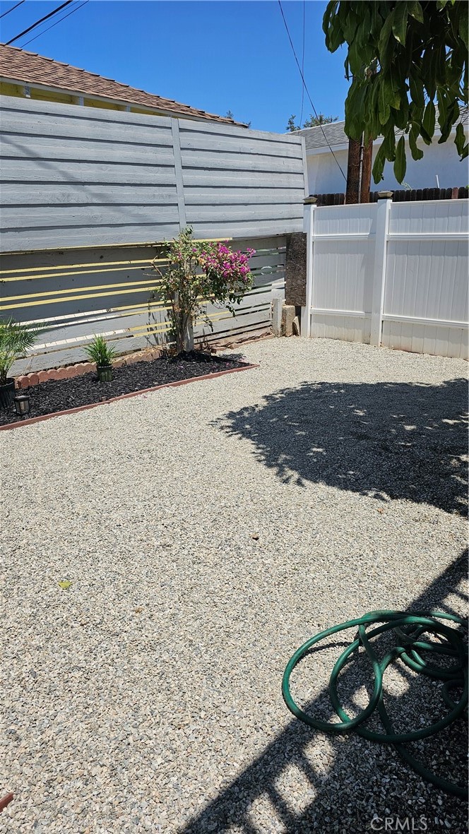 Whittier Condo: 5844 Newlin Avenue