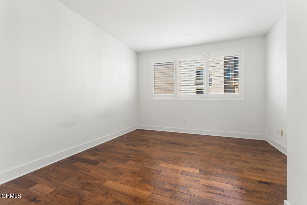 Irvine Condo: 17 Delancy