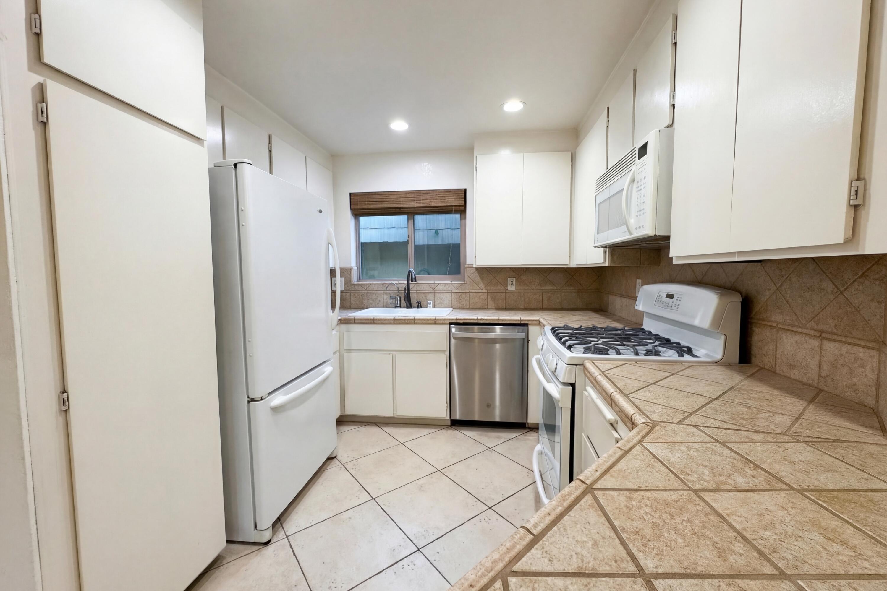 Indio Condo: 48255 Monroe Street