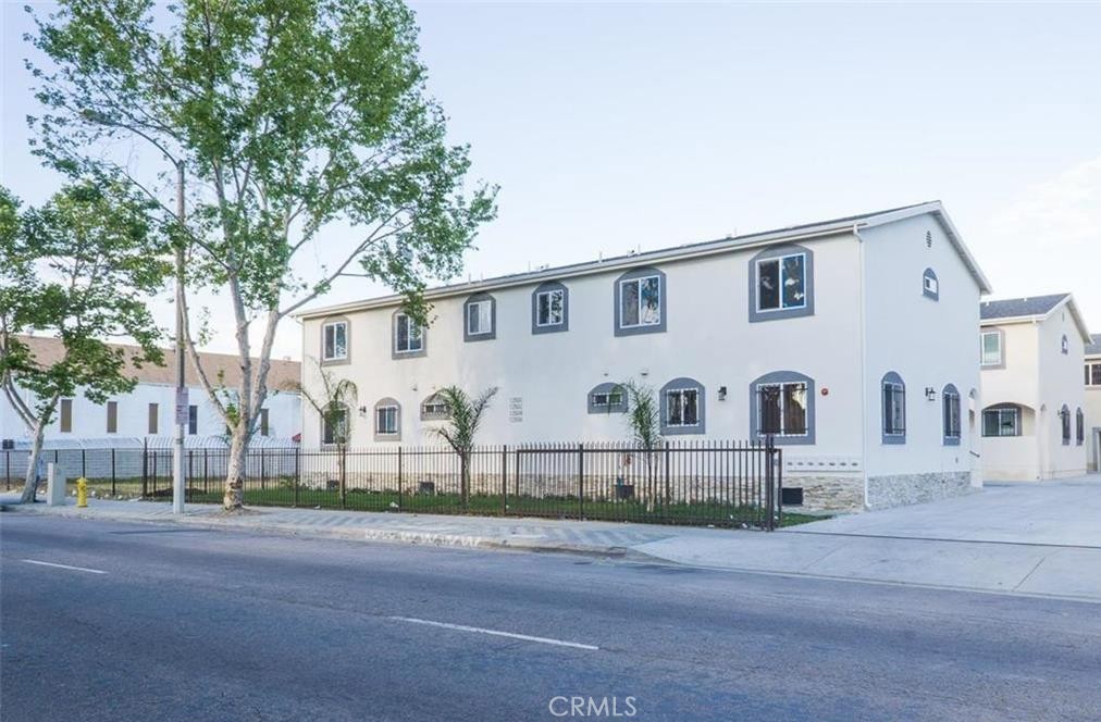 Compton Condo: 12500 Wilmington Avenue