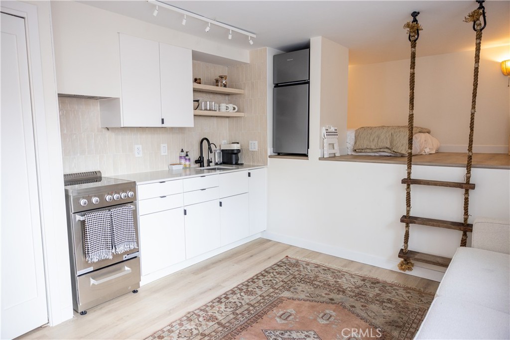 San Clemente Condo: 160 Avenida Florencia