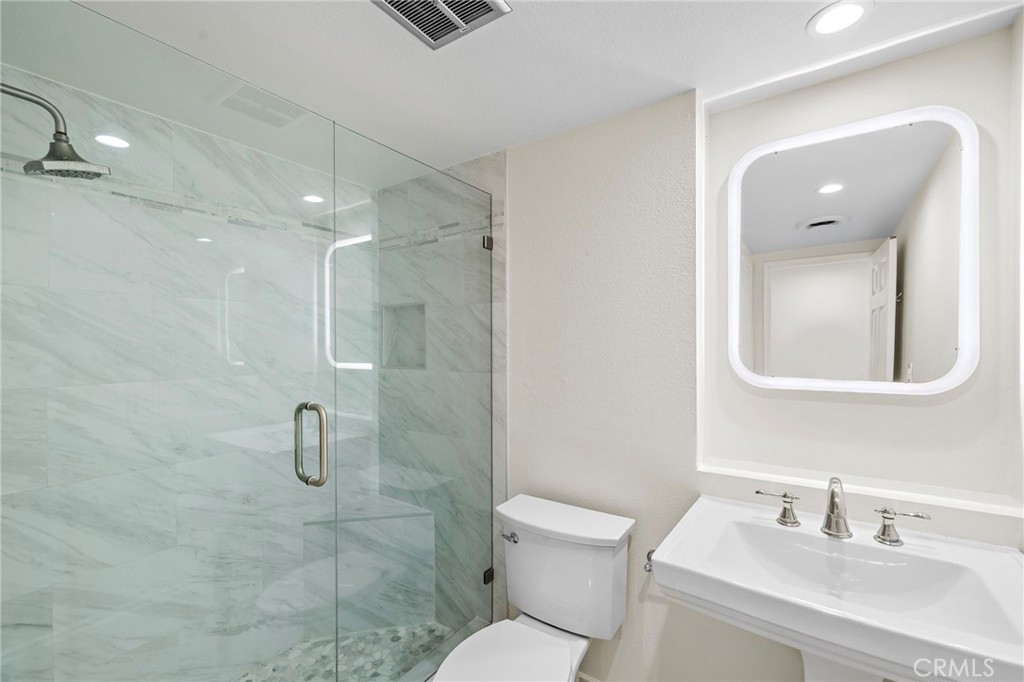 Laguna Beach Condo: 609 Sleepy Hollow Lane