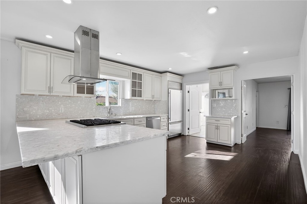 San Pedro Condo: 1939 South Leland Street