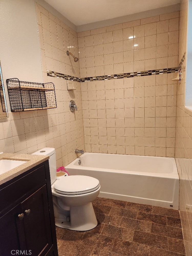 Riverside Condo: 4961 Easy Street