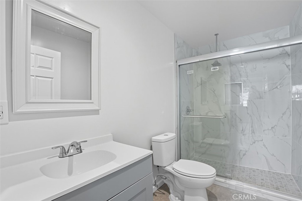 Reseda Condo: 7960 Tampa Avenue