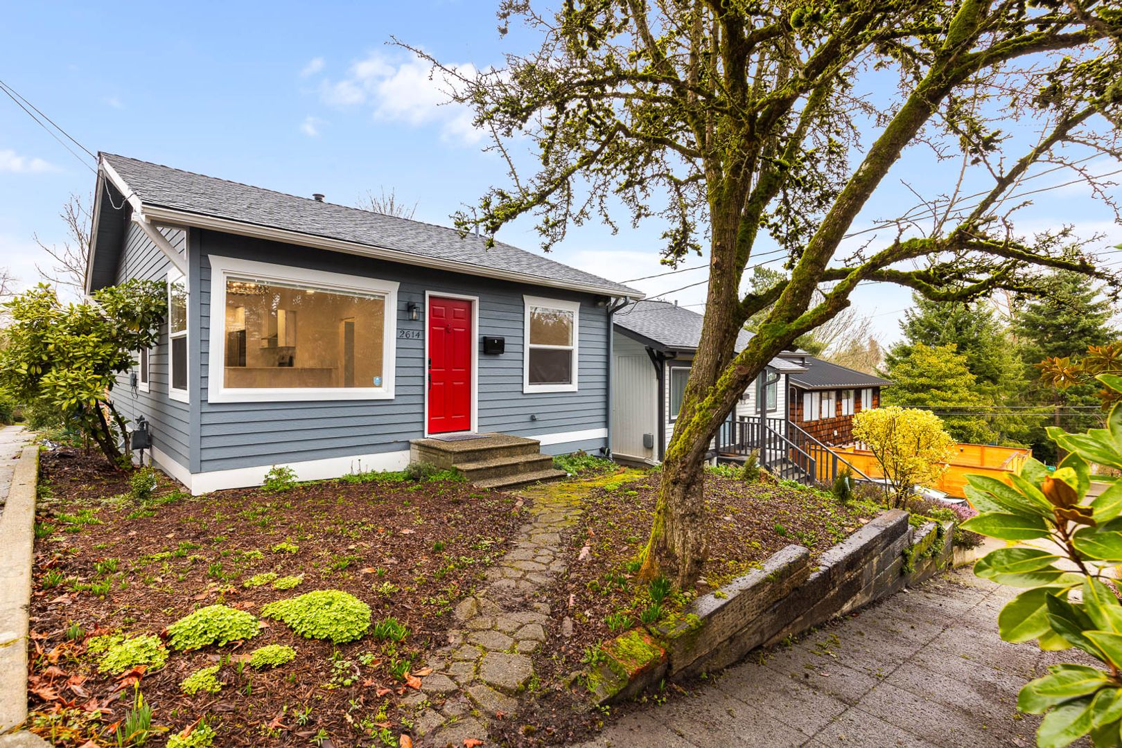 Seattle House: 2614 E Olive St