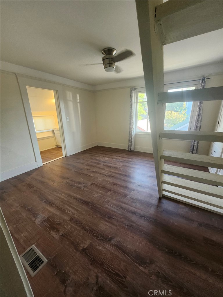 Riverside Condo: 3857 Pine Street