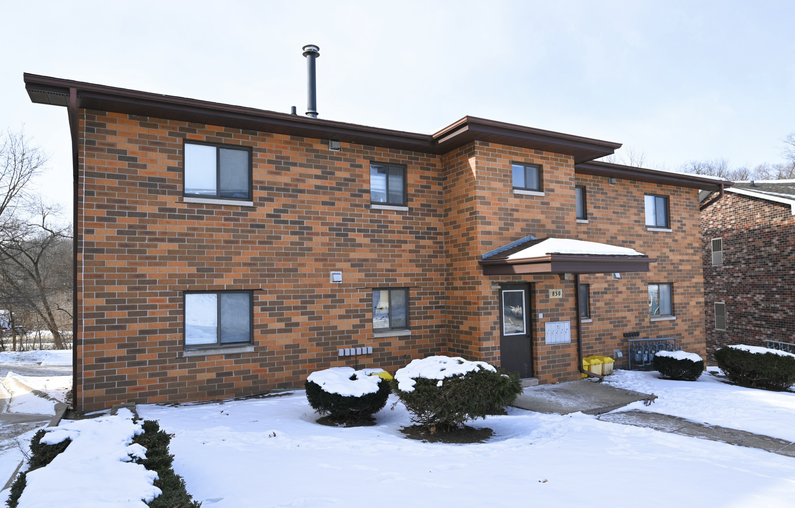 Dubuque Condo: 850 Hawkeye Drive