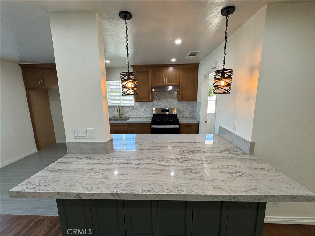 Anaheim Condo: 1300 West Ricky Lane