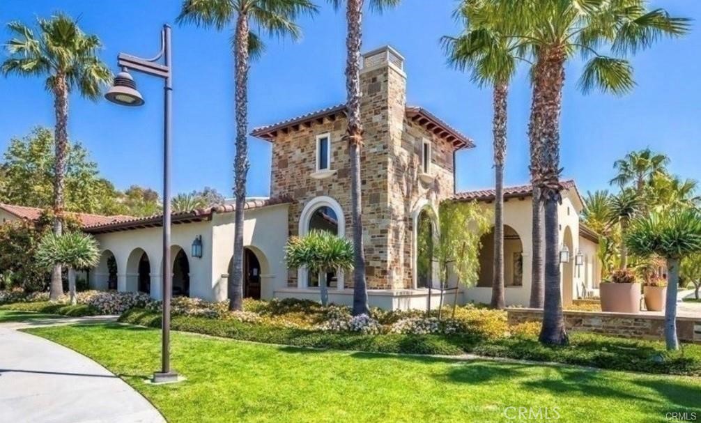 Lake Forest Condo: 39 Savannah