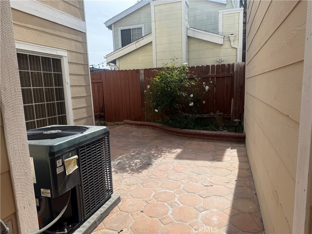 Northridge Condo: 17729 Superior Street