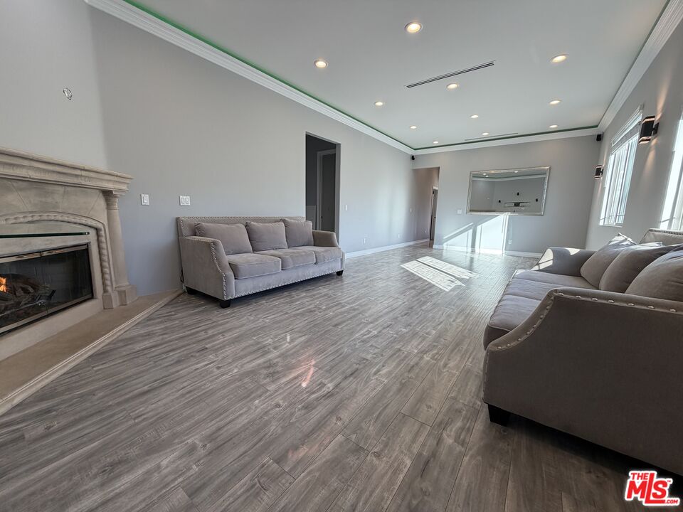 Tujunga Condo: 10006 Samoa Avenue