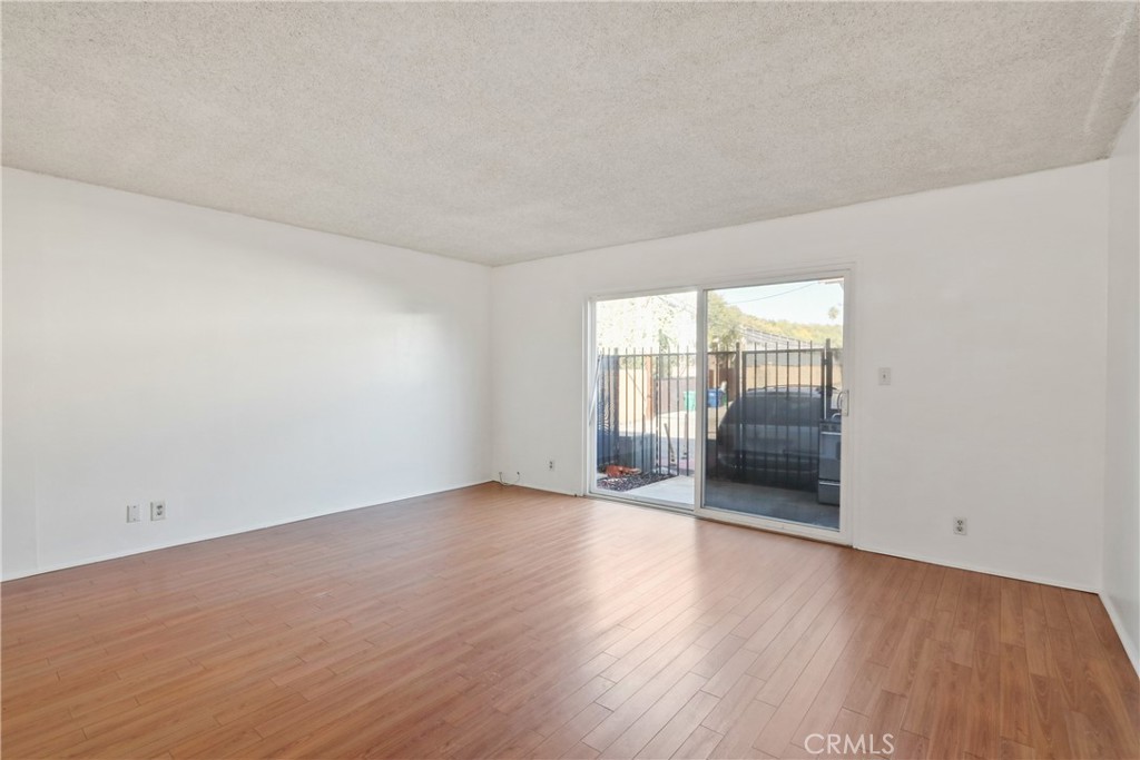 Long Beach Condo: 5585 Pacific Coast Highway