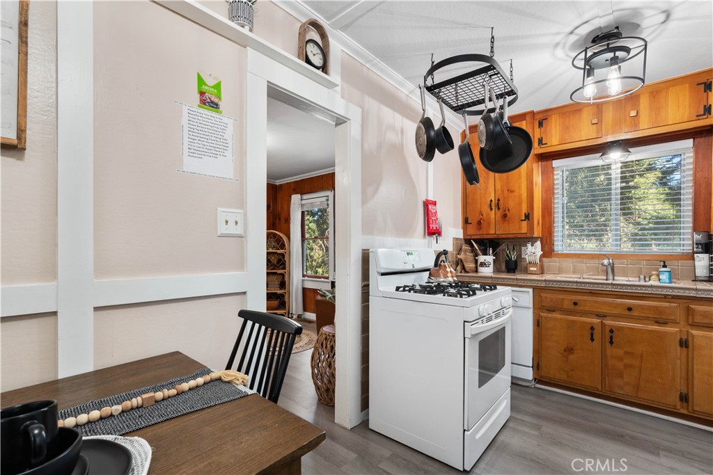 Twin Peaks Condo: 25576 Hi Lane