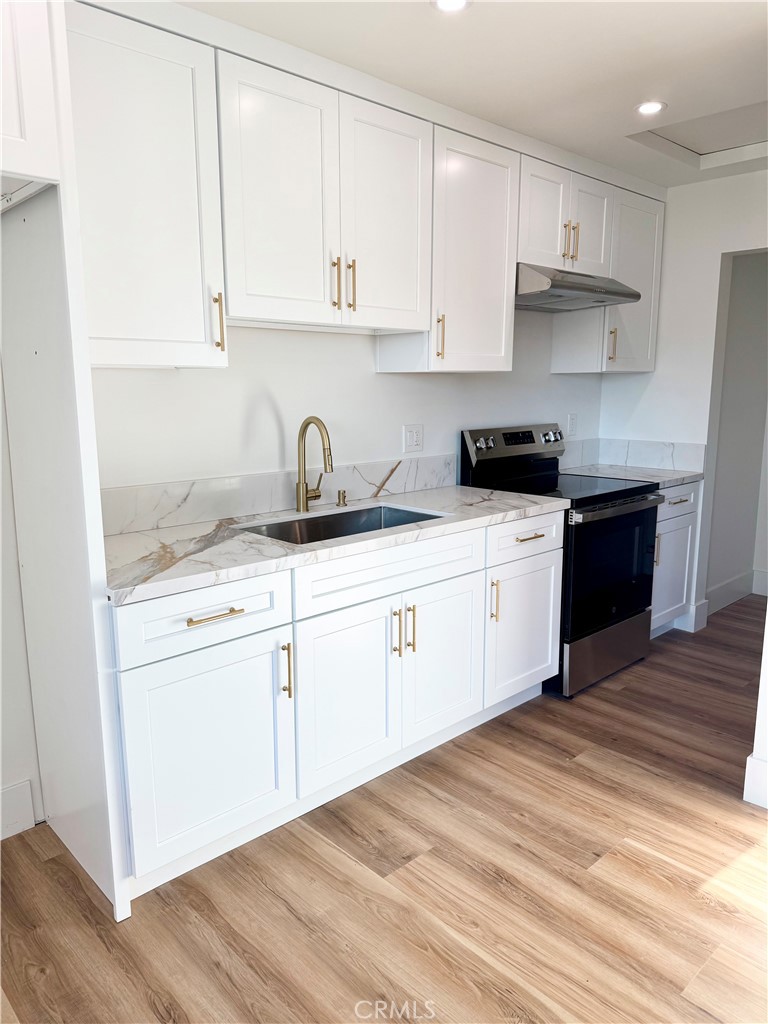 Whittier Condo: 8966 A Gunn Avenue